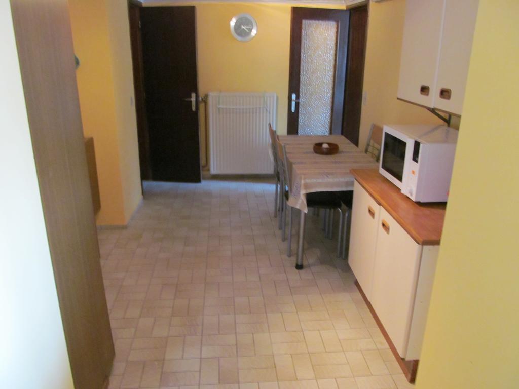Les Chevrefeuilles Villa Walcourt Szoba fotó